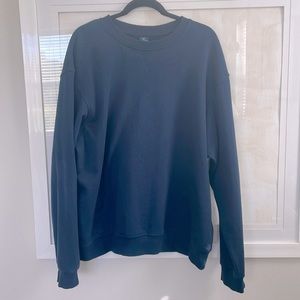 Navy men’s crew neck -size XL